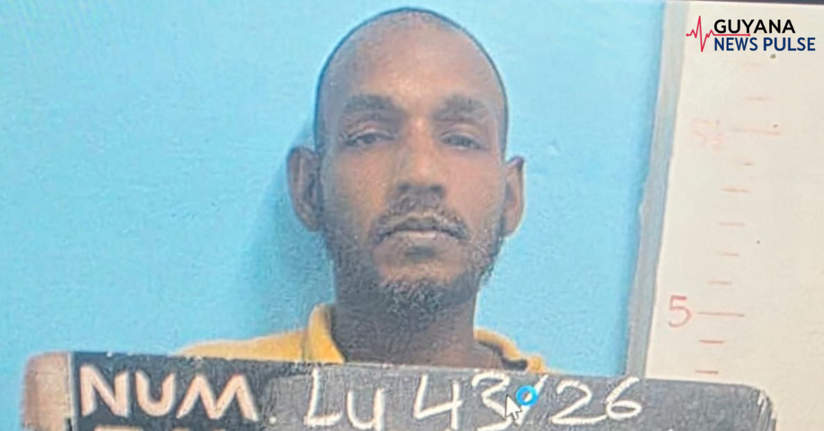 Remanded prisoner slips out of Lusignan Prison in daytime escape
