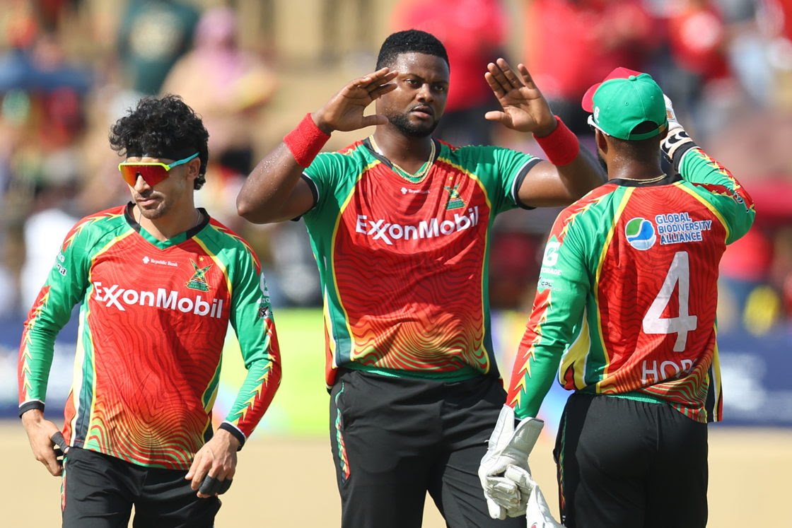 Warriors secure play-off spot after beating Patriots