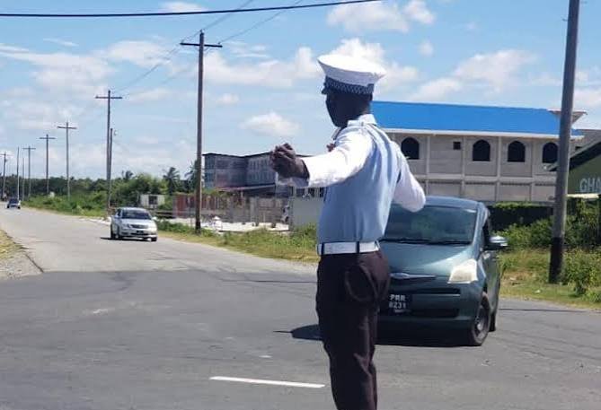 Unpaid tickets no grounds to hold vehicles — AG